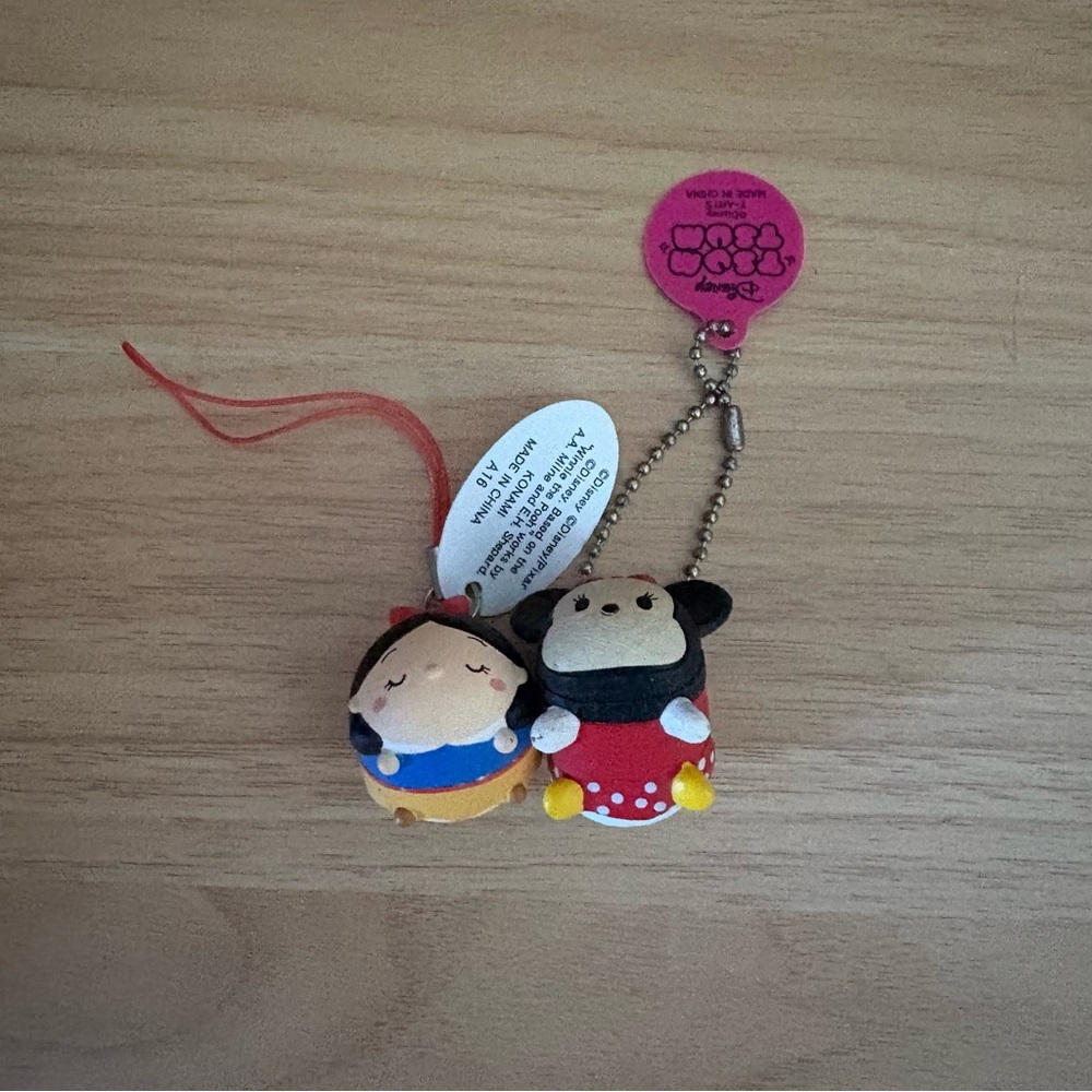 SNOW WHITE & MICKEY MOUSE Tsum Tsum Charm Toy GASHAPON Gacha Toy Disney Japan
